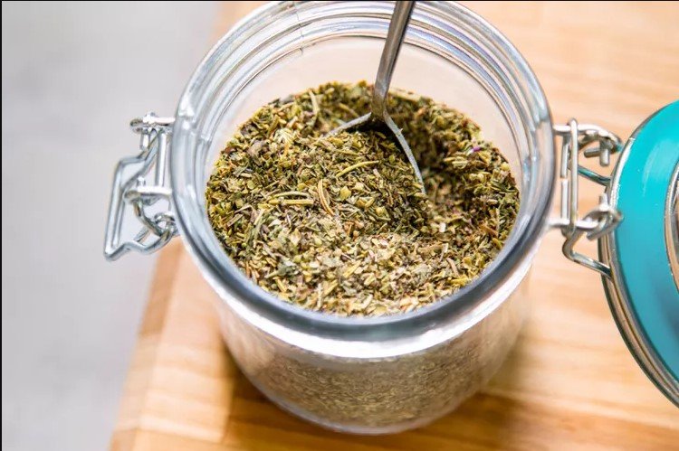 Italian Seasoning Recipe: Easy Homemade Italian Seasoning Blend